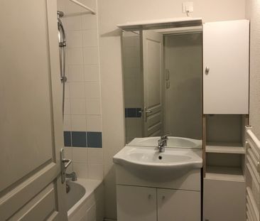 Location Appartement 2 pièces 60m² SAUMUR 49400 - Photo 4