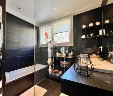 Location Appartement 3 pièces 92m² NICE 06300 - Photo 6
