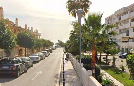 Alquiler de piso en Avenida de la Torre - Photo 3