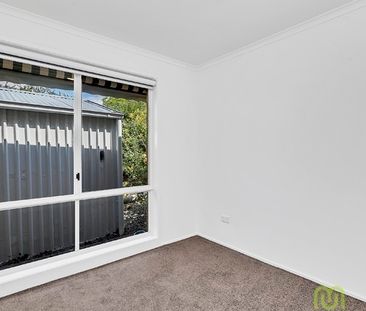 Beautiful three-bedroom home in Banks - Photo 5