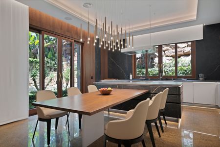 Detached Villa · Sierra Blanca - Photo 2