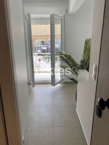 Studio/Γκαρσονιέρα για ενοικίαση Ρήγα Φεραίου (Συκιές) - Photo 2