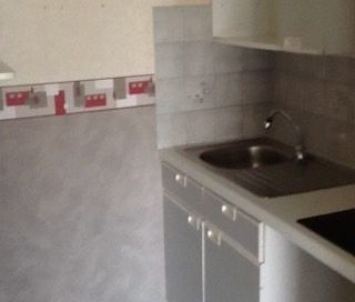 Location Appartement 1 pièce 46m² LES SABLES D OLONNE 85100 - Photo 4