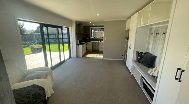 Tidy 3 Bedroom House - Photo 1