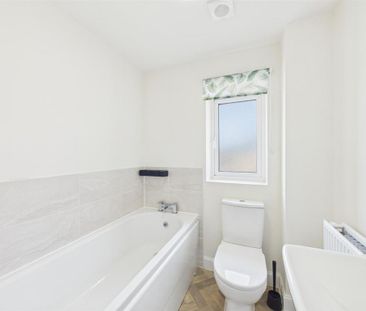 2 bedroom detached house to rent - Photo 3