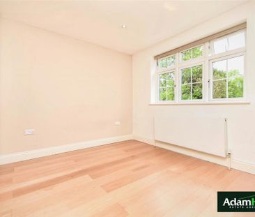 4 bedroom semi-detached house to rent - Photo 4