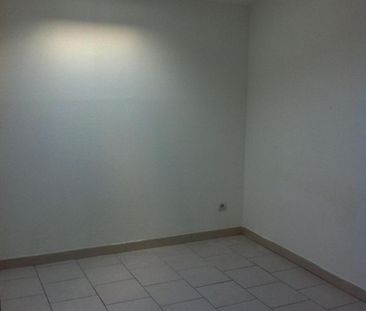 Location Appartement 2 pièces 34m² BRUE AURIAC 83119 - Photo 4