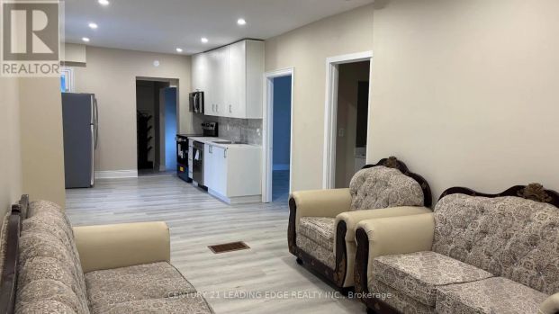 295 MAIN STREET N - Photo 1