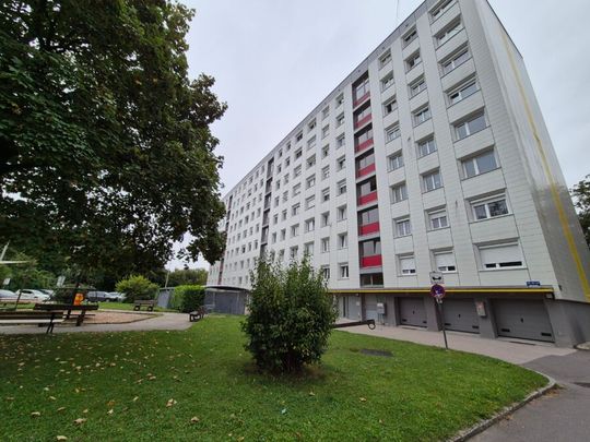 Barrierefrei erreichbare 3 Raum Wohnung im 4. Stock mit Loggia - Photo 1