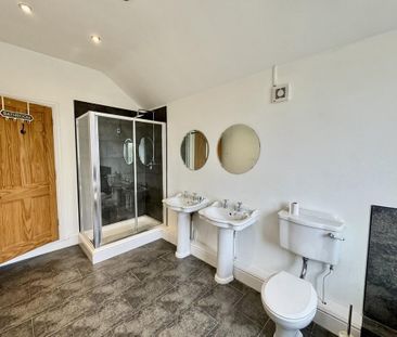2 bedroom semi-detached house to rent - Photo 6