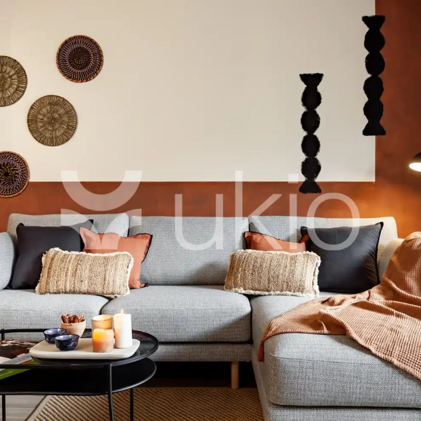 Apartamento de alquiler en Carrer de Rocafort, La Nova Esquerra de l'Eixample - Photo 1