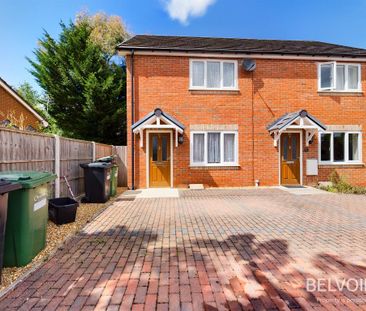 3 bedroom end of terrace house to rent - Photo 3