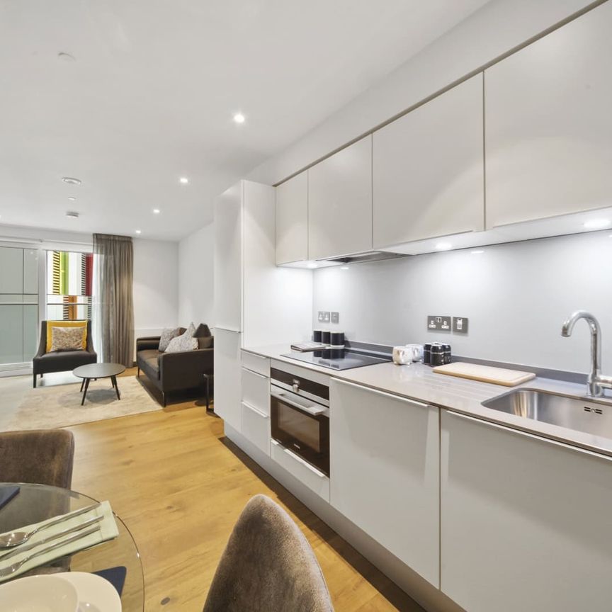 Raglan House, SE1 6TJ, London - Photo 1