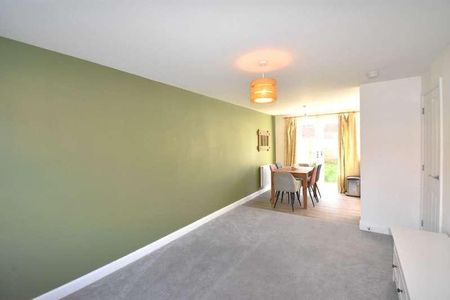 Spindle Garth, Beverley, HU17 - Photo 2