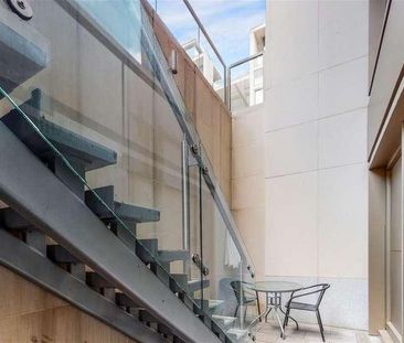 Radnor Terrace, Kensington, W14 - Photo 5