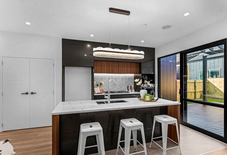 Modern living in Karaka - Photo 3