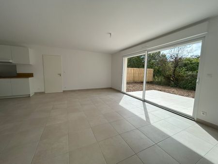 Location maison 4 pièces, 86.87m², Saint-Martial-de-Vitaterne - Photo 3