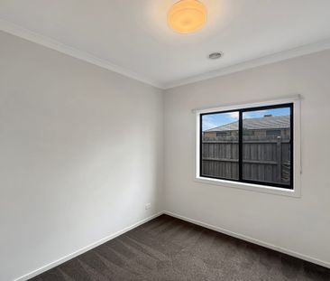 🏡 4-Bedroom house in Wollert - Photo 3