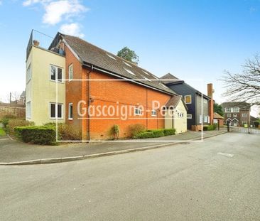 Cobham KT11 - Photo 2