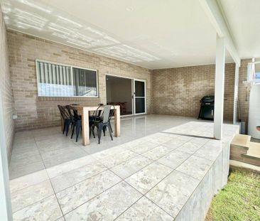 Spacious 3-Bedroom Modern Unit - Riverside Estate, Old Bar - Photo 5