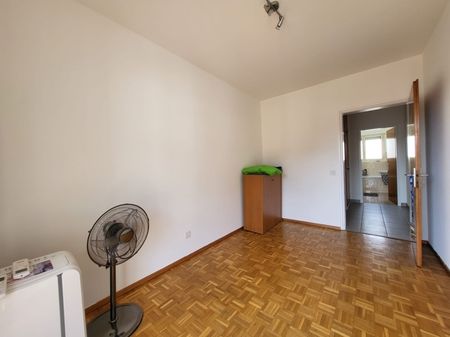 Apartment top Floor Renovated 3 bedrooms - Foto 3