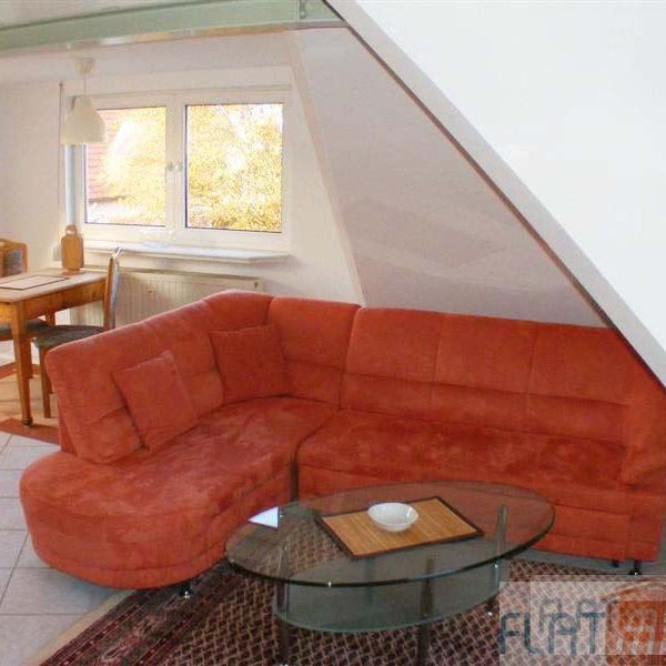 FLATmix.de / Komplett möbliertes 2-Zi-DG-App.in ruhiger Lage mit Weitblick ins Grüne - Photo 1