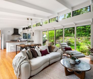 Modernist design innovation in a magical waterfront reserve setting - Photo 3