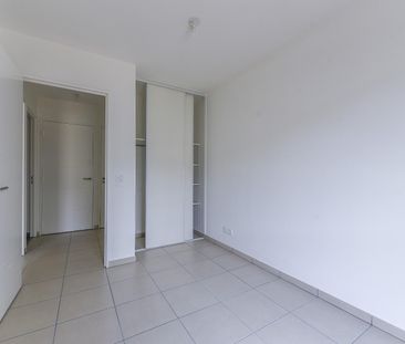 location Appartement T4 DE 75.02m² À LYON - Photo 2