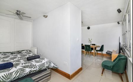 Studio Flat, Ingrave Street, SW11 - Photo 2