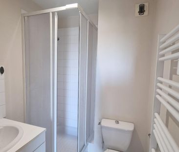 Location Appartement 2 pièces 40m² ST CYR SUR LOIRE 37540 - Photo 3