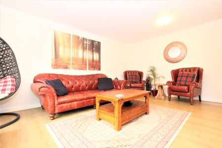 Orchard Brae Avenue, Orchard Brae, Edinburgh, EH4 2UP - - Photo 3