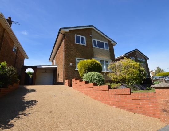 4 Bedroom Detached House - Photo 1