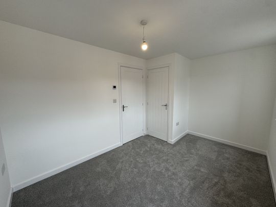 Blumenthal Close, Corby, Weldon - Photo 1