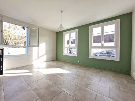 Location Appartement 2 pièces 53m² - Photo 2