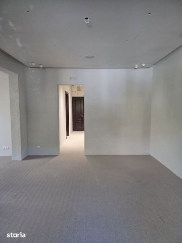 Vila renovata si consolidata, de inchiriat in Piata Dorobanti - Fotografie 2