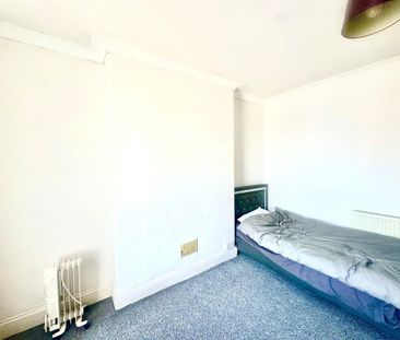 1 bedroom property to rent - Photo 2