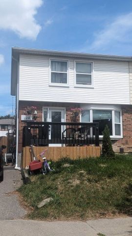 For Lease - 128 Hansen Road, Brampton, Ontario - Photo 4