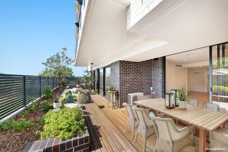 Apartment with 2 bedrooms, 2 bathrooms & parking for 1 car - Photo 5