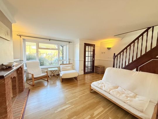 3 bedroom semi-detached house to rent - Photo 1