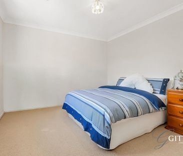 Quiet Villa & Central Location - Photo 3