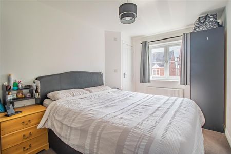 The Mead, Keynsham - Photo 5