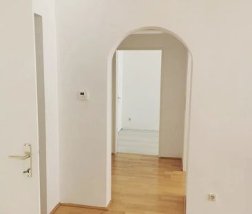 2 1/2 Zimmer Wohnung / unbefristet - Photo 1