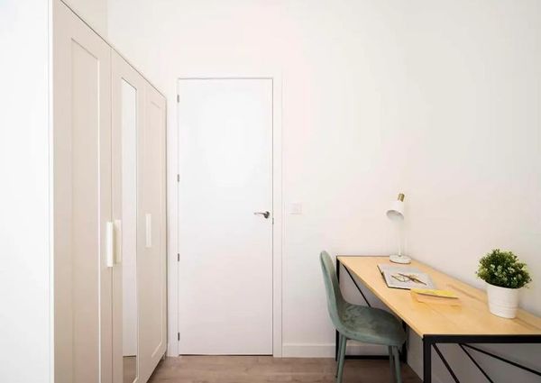 Calle de los Olivos, Madrid, Community of Madrid 28003
