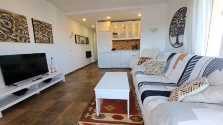 Apartamento de alquiler en Avenida Gamonal, 8b, Parque de la Paloma - Photo 2