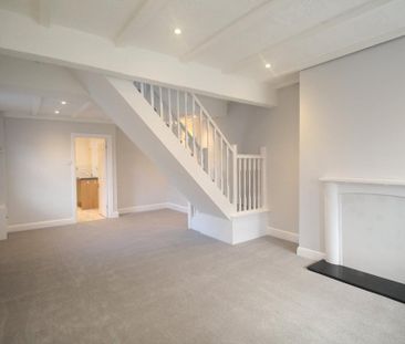 3 bedroom end of terrace house to rent - Photo 1