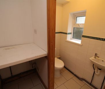 House - Terraced For Rent Victoria Terrace, Tredegar - Photo 6
