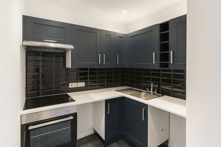 2 Bed Flat, North Grove, N15 - Photo 4