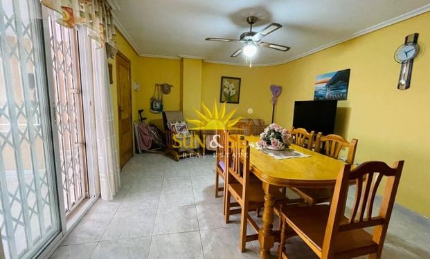 2-BEDROOM APARTMENT FOR RENT IN TORREVIEJA - ALICANTE - Photo 1