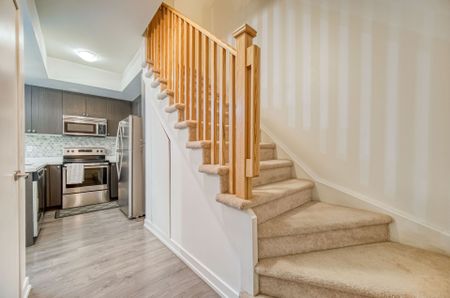 For Lease - 1555 Kingston Road Unit# 504, Pickering, Ontario - Photo 4