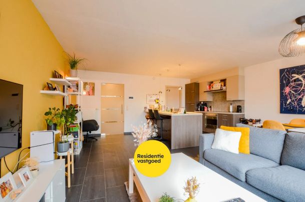 Modern appartement met koer/terras en garagebox in Bekegem - Photo 1